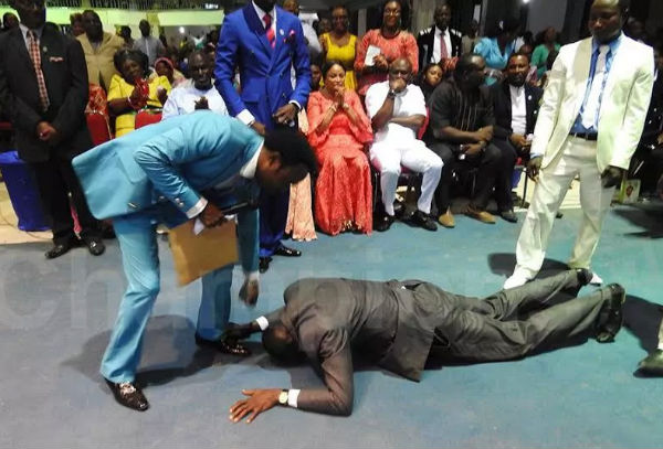 pastorfloored